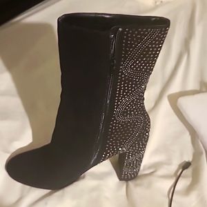 American Glamour By Badgley Mischka boots